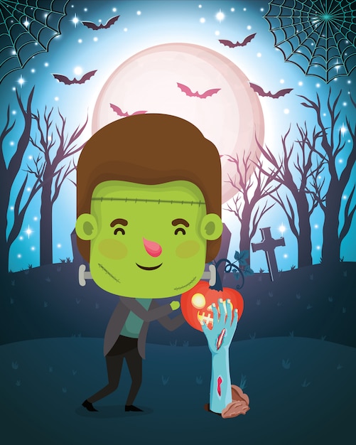 Scena di Halloween con ragazzo costume Frankenstein