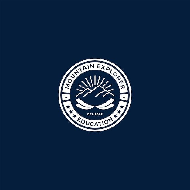 Scuola Emblema Logo design ispirazione
