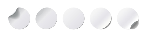 Set di adesivi realistick. Etichetta rotonda con angolo curvo e ombra su sfondo bianco. illustrazione. Collezione