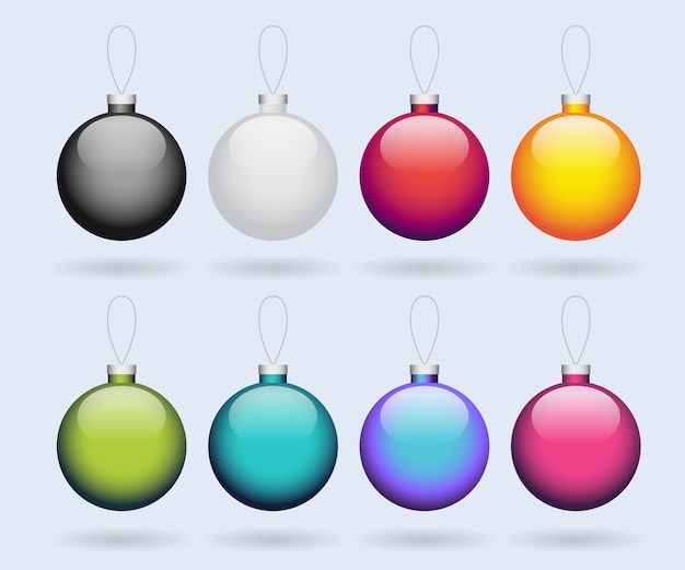 Set di palle di Natale lucide colorate isolato