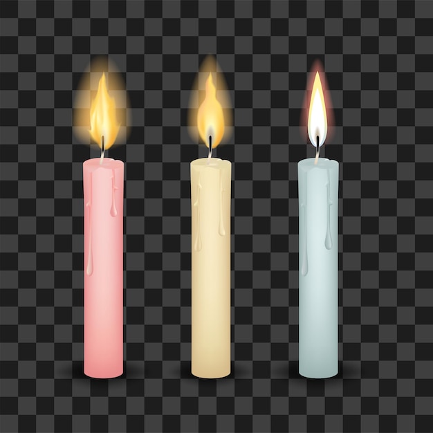Set di tre candele alte brucianti realistiche isolate