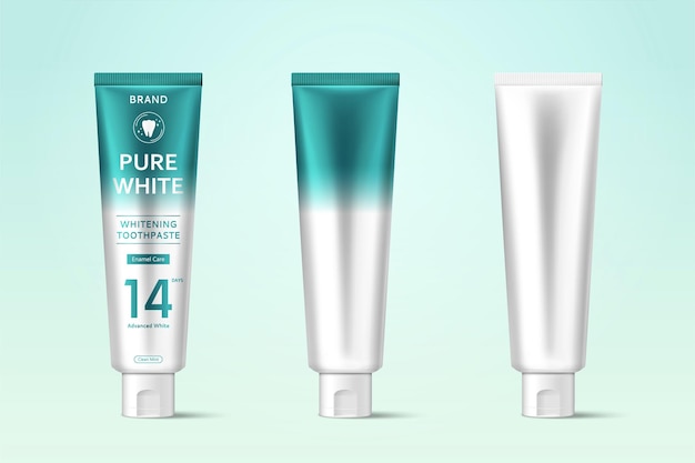 Tre tubi di dentifricio bianco puro