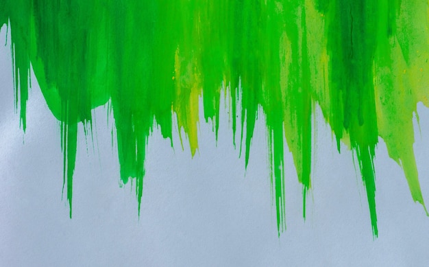 Abstracte achtergrond van groene waterverf op wit papier, voor achtergrond en behang