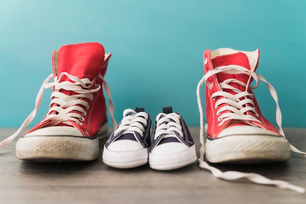 Gratis foto achtergrond met decoratieve schoenen