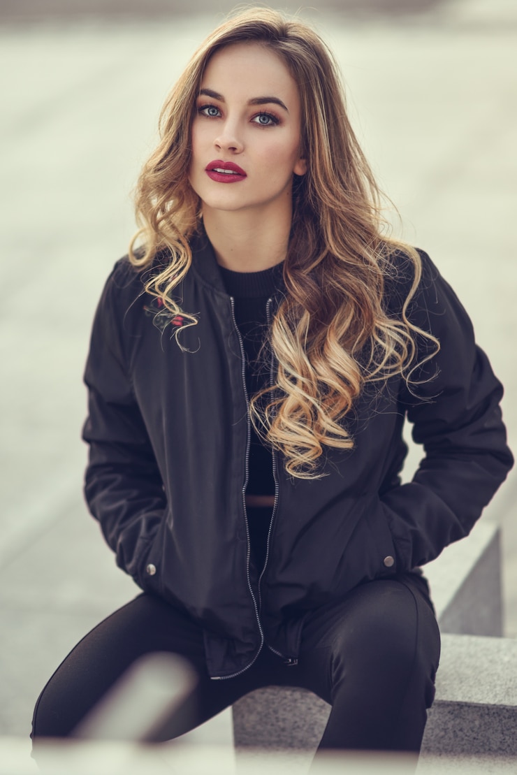 Gratis Foto achtergrond volwassene dame street style