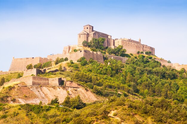 Algemene weergave van het kasteel van Cardona. Catalonië