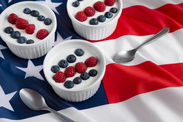 Gratis foto amerikaanse viering van de dag van de arbeid met pudding