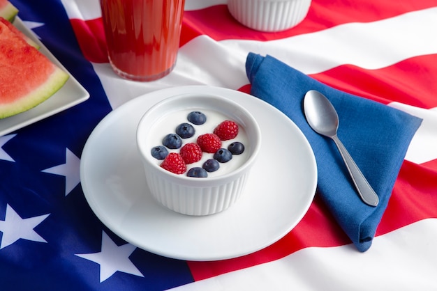 Amerikaanse viering van de dag van de arbeid met pudding