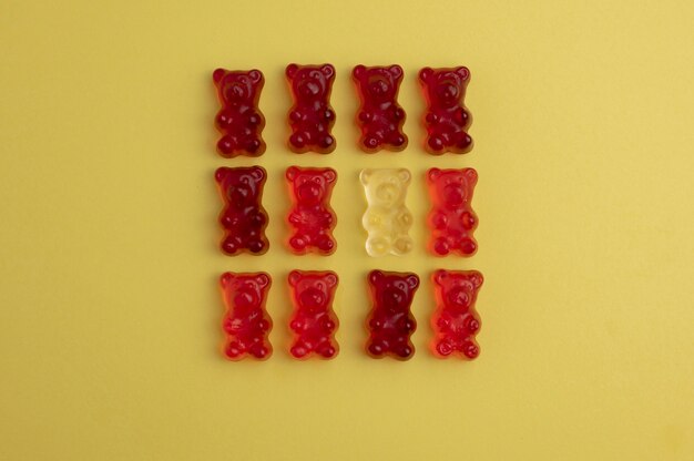 Gratis foto assortiment heerlijke gummyberen