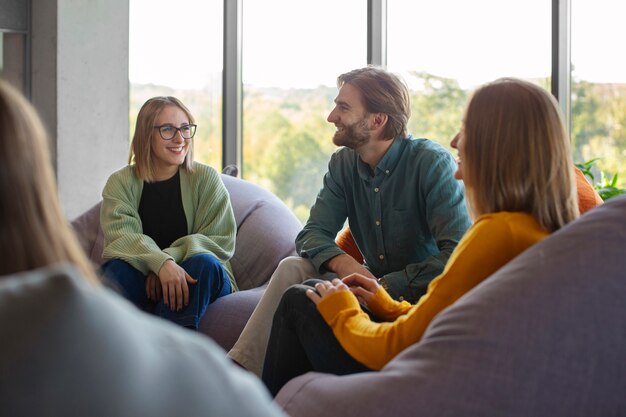 Authentieke groepstherapie bijeenkomst