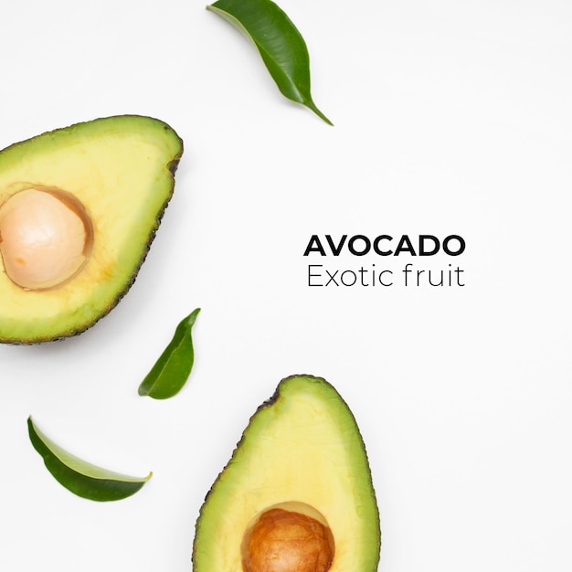 Avocado set geïsoleerd op een witte ondergrond