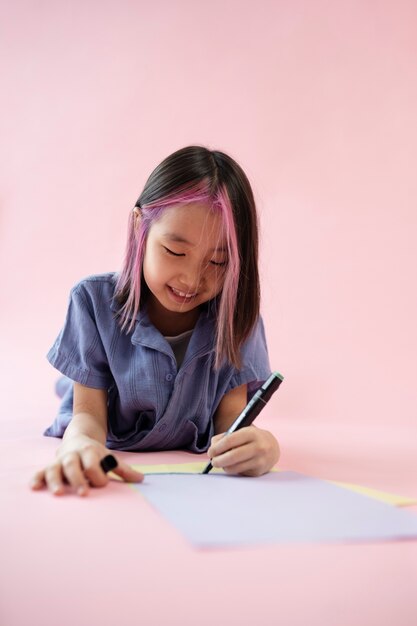Aziatisch meisje tekenen