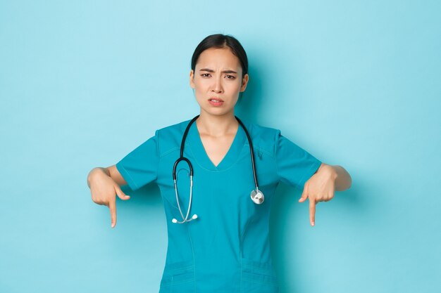 Aziatische gezondheidszorg vrouw poseren