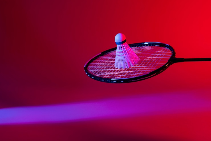 Gratis Foto badmintonconcept met dramatische verlichting