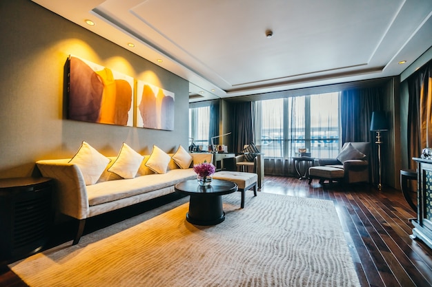 BANGKOK, THAILAND - 12 augustus 2016: Prachtige luxe woonkamer