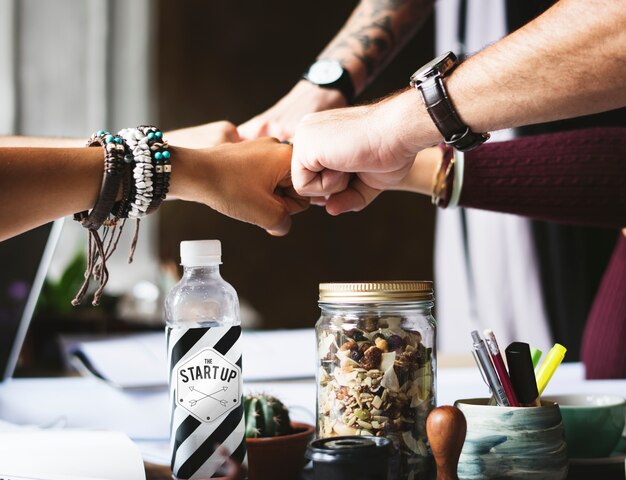 Bedrijfs Collega&#39;s samen Teamwerk Werkend Bureau