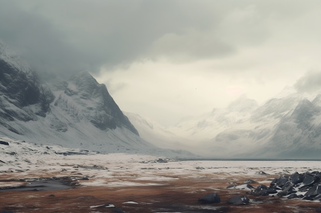 Besneeuwd bergachtig natuurlandschap