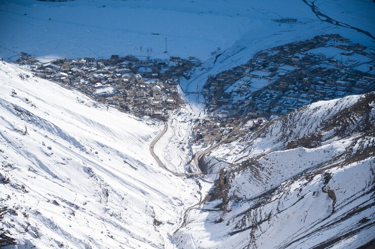 Gratis Foto besneeuwde berg