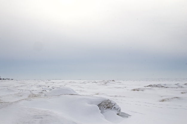 Bevroren meer in Canada.