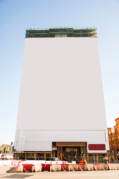 Billboard op hoog gebouw