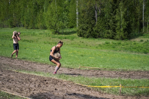 Gratis foto bison race - obstacle race, sportcompetitie, wit-rusland, mei 2019
