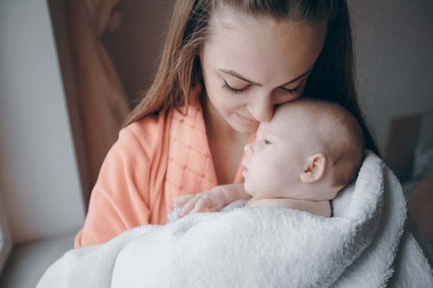 Blanke familie overhemd lief gezicht