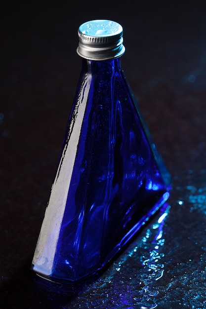 Blauw flesje