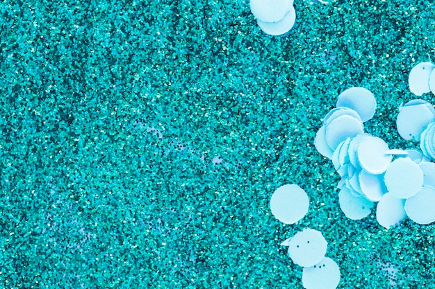 Blauw gekleurde glitters en confetti