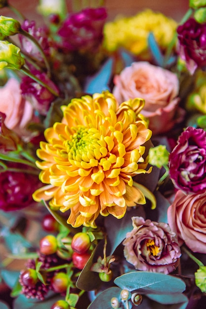 Gratis foto bloemsamenstelling chrysant