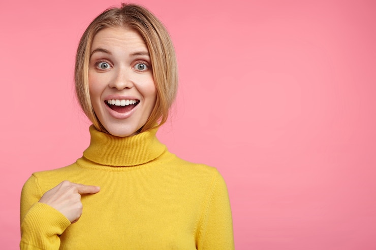 Gratis Foto blonde vrouw in coltrui