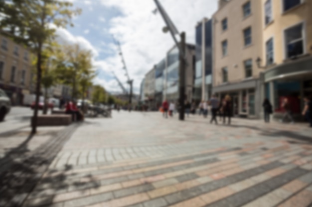 Gratis foto blur oog van voetgangers lopen op straat