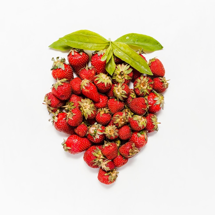 Gratis Foto boven weergave aardbeien arrangement