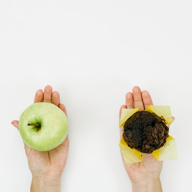 Bovenaanzicht apple vs muffin