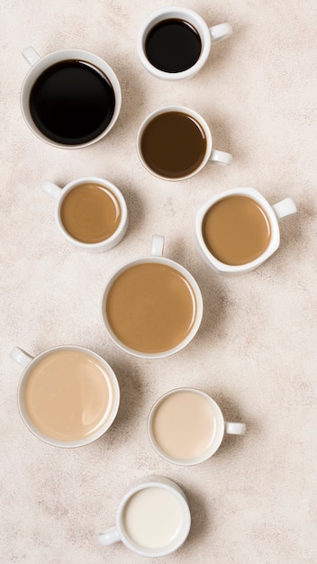 Bovenaanzicht arrangement van heerlijke gradiënt koffie soorten