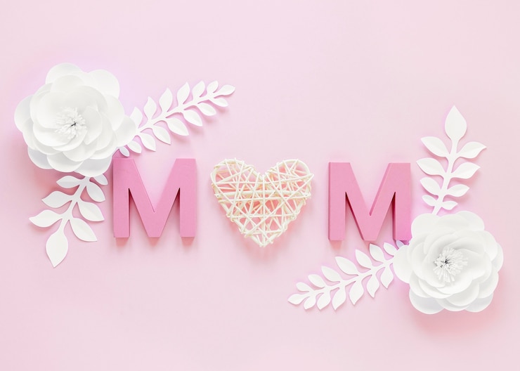 Gratis Foto bovenaanzicht bloemen en m letters