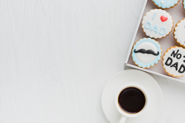 Bovenaanzicht cookies voor vaderdag