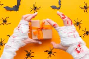 Gratis foto bovenaanzicht halloween concept met heden