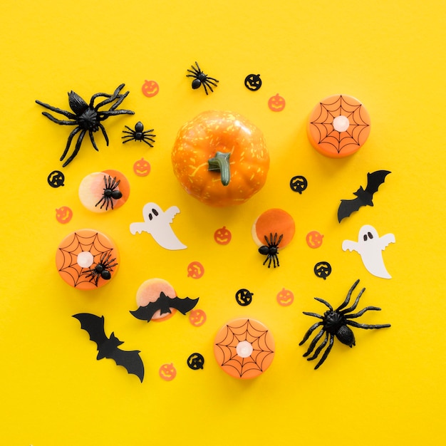 Bovenaanzicht halloween concept met pompoenen