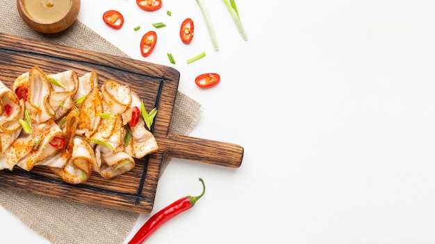 Bovenaanzicht heerlijk eten arrangement met kopie-ruimte