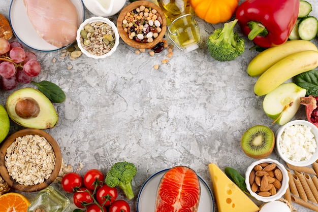 Gratis foto bovenaanzicht heerlijk eten arrangement