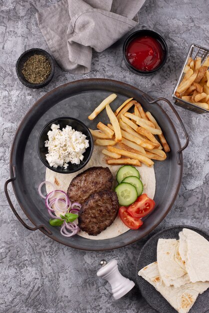 Bovenaanzicht heerlijk eten op bord