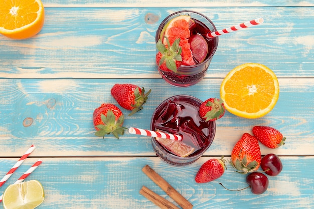 Bovenaanzicht heerlijk sangria arrangement