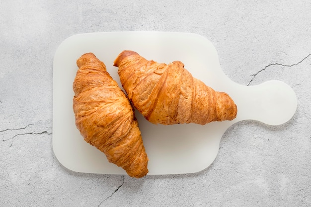 Bovenaanzicht heerlijke croissants