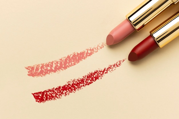 Bovenaanzicht lippenstift arrangement