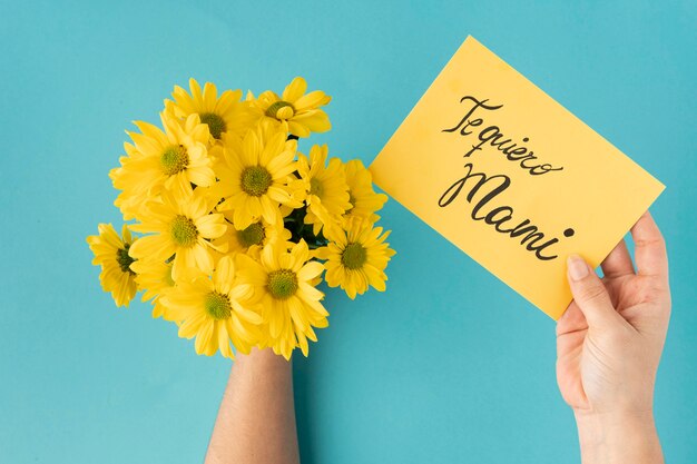 Bovenaanzicht mooi arrangement voor moederdag