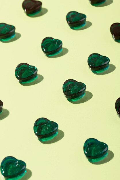 Bovenaanzicht over hartvormige lolly's