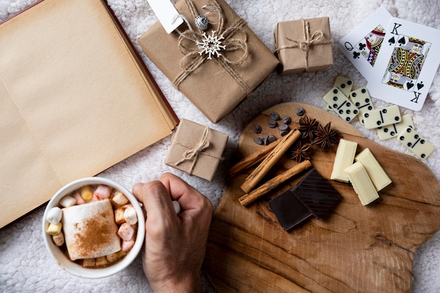 Bovenaanzicht samenstelling van winterhygge-elementen