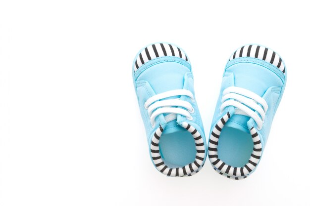 Bovenaanzicht van blauwe babyschoenen