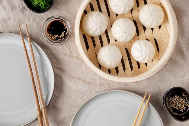 Gratis foto bovenaanzicht van heerlijke dumplings concept