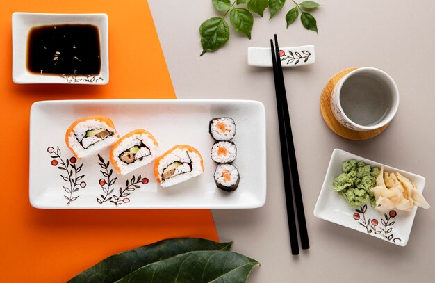 Bovenaanzicht van heerlijke sushi-concept